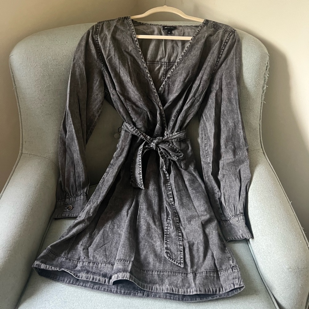 Long sleeve dark grey / black dress with pockets